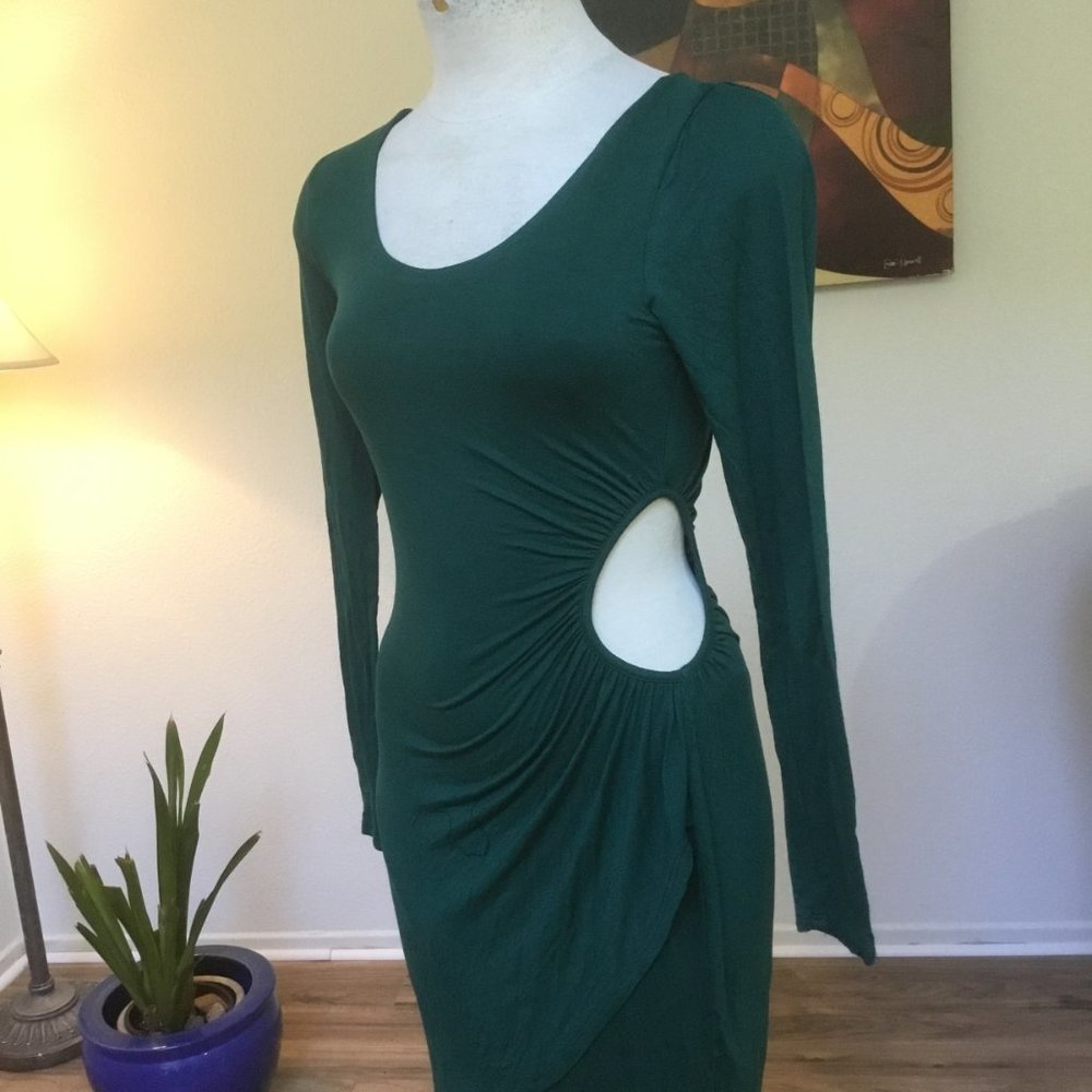 VIZIO Asymmetrical Short Dress Ruched Long Sleeve Cutout Stretchy Green S